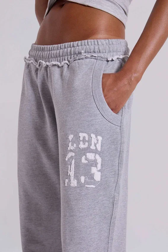 13 Pantalon de jogging bootcut « Monster Joggers » gris chiné