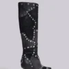 Bottes montant jusqu’aux genoux cloutées « Shadow »