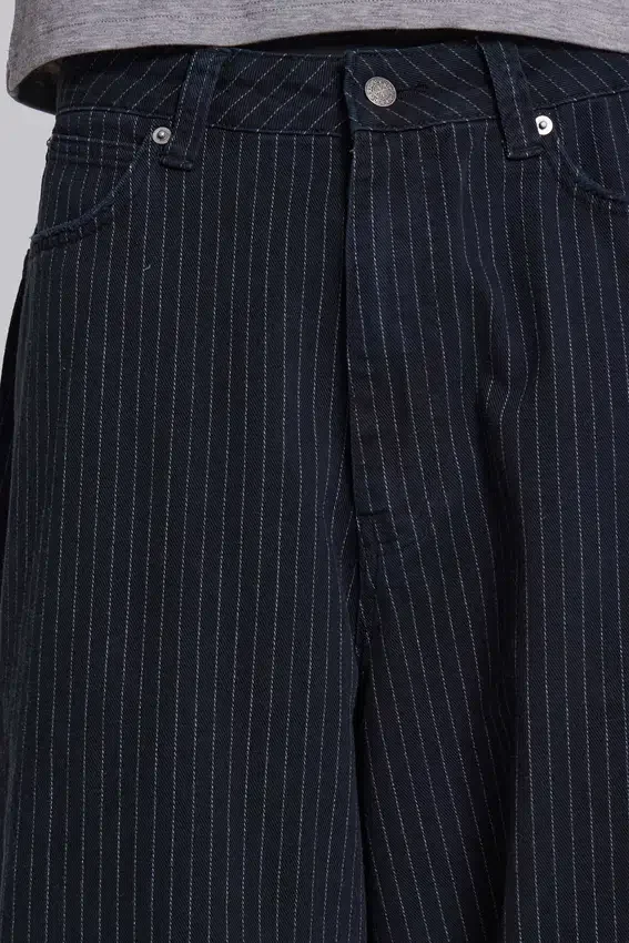 Colossus Jeans XL à fines rayures noires