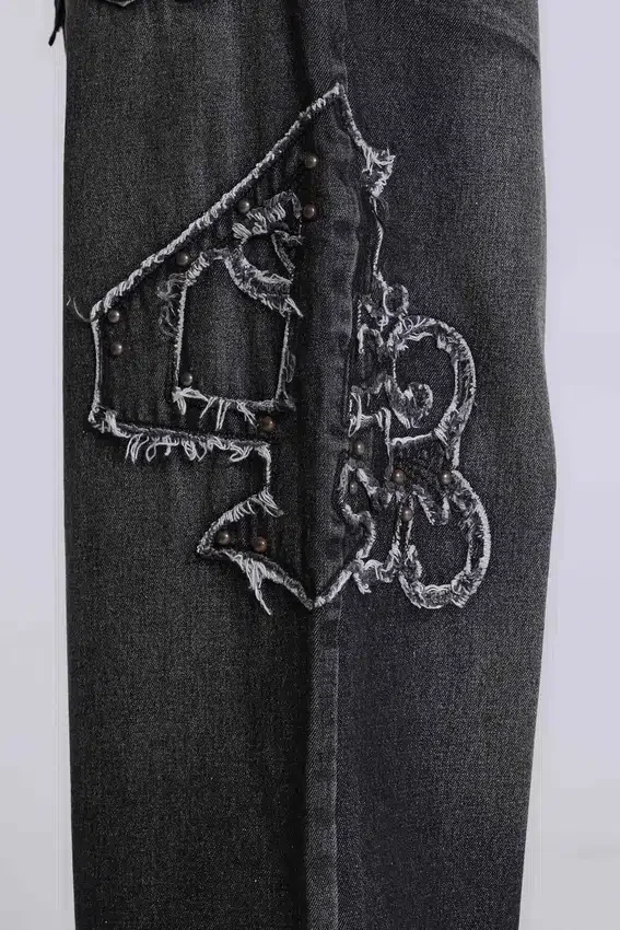 Colossus Jeans XL noir à broderies en relief