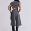 Haut asymétrique Mena en gris