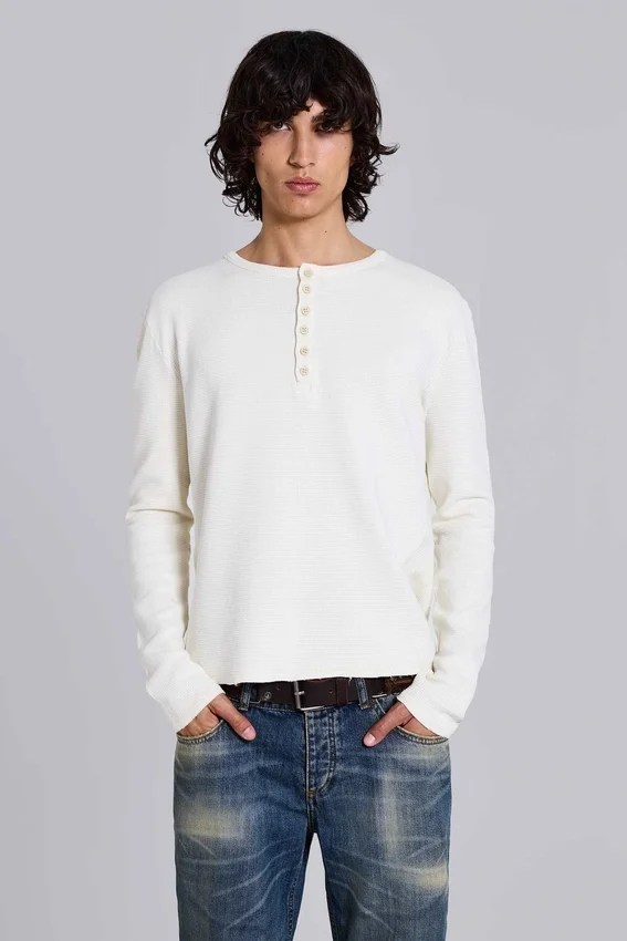 Haut Henley en tissu gaufré écru