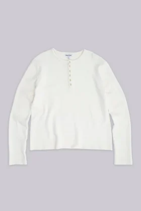 Haut Henley en tissu gaufré écru