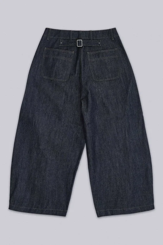 Jeans Jinx Balloon