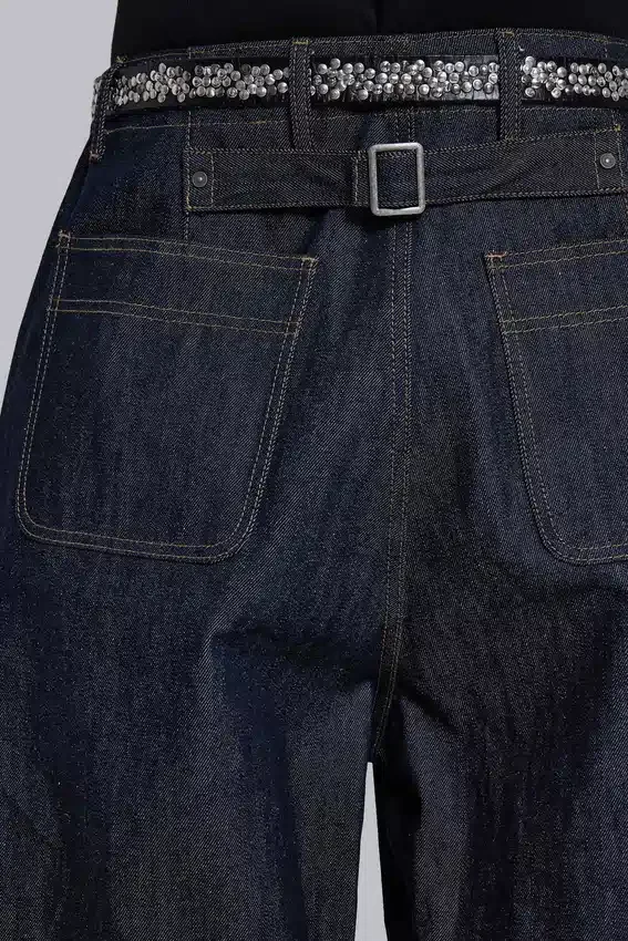 Jeans Jinx Balloon