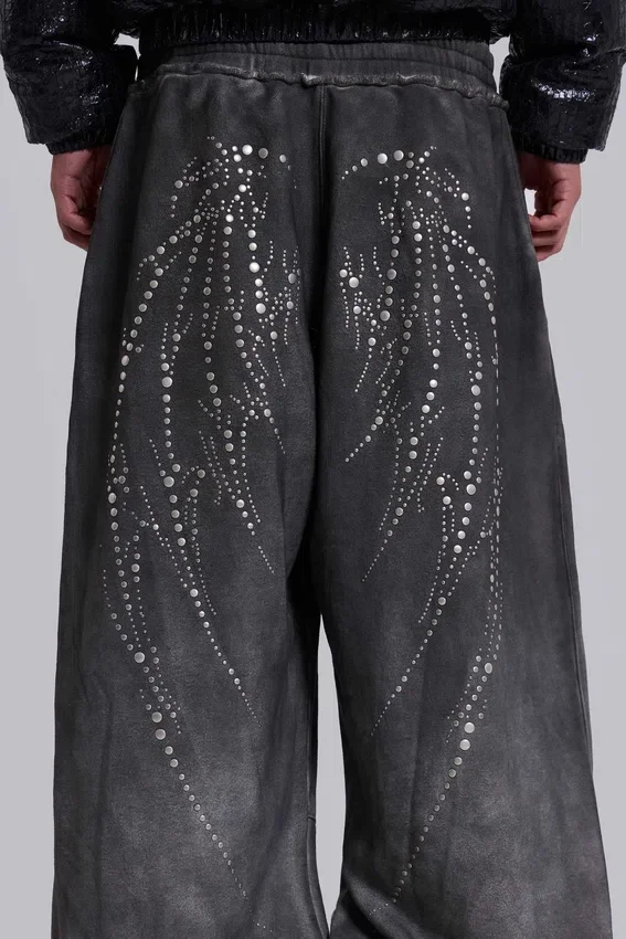 Jogger « Monster Joggers » clouté