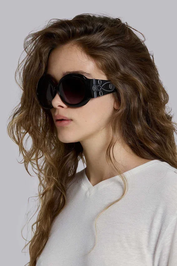 Lunettes de soleil rondes oversize Majorette en noir