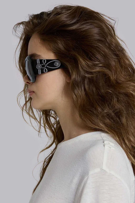 Lunettes de soleil rondes oversize Majorette en noir