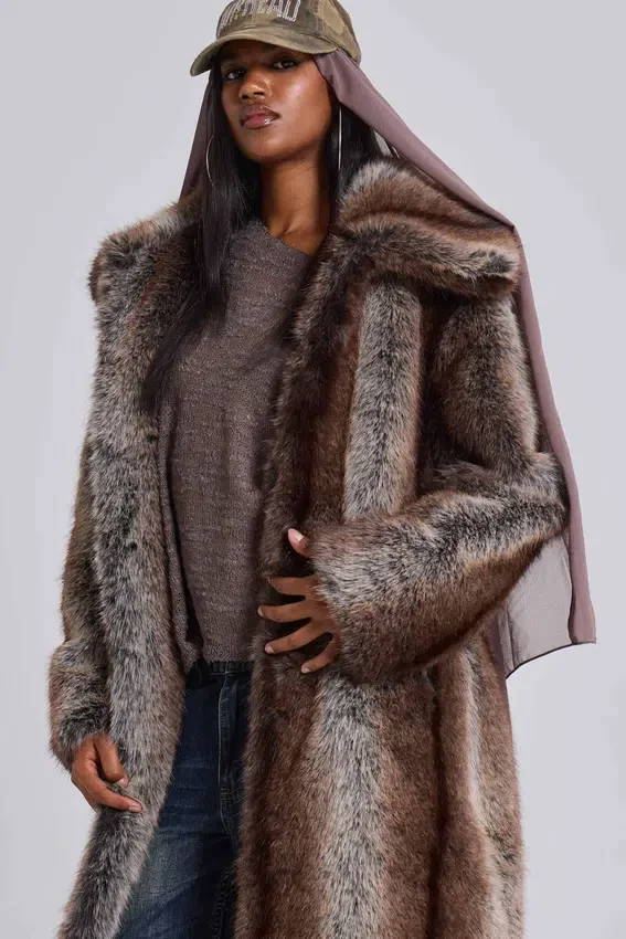 Manteau en fausse fourrure Agyness Brown