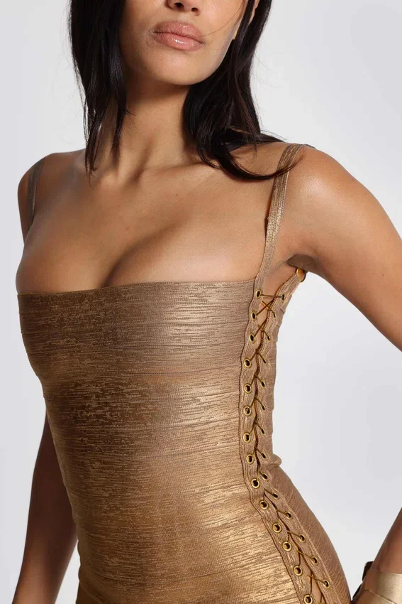 Mini-robe « Idol » en tissu bandage métallisé, couleur bronze