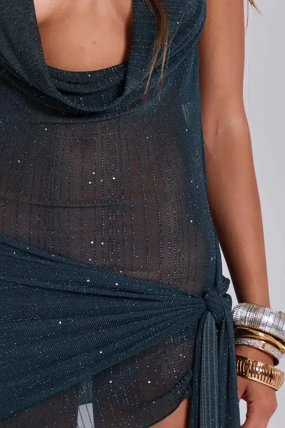 Mini-robe plongeante en maille Moara