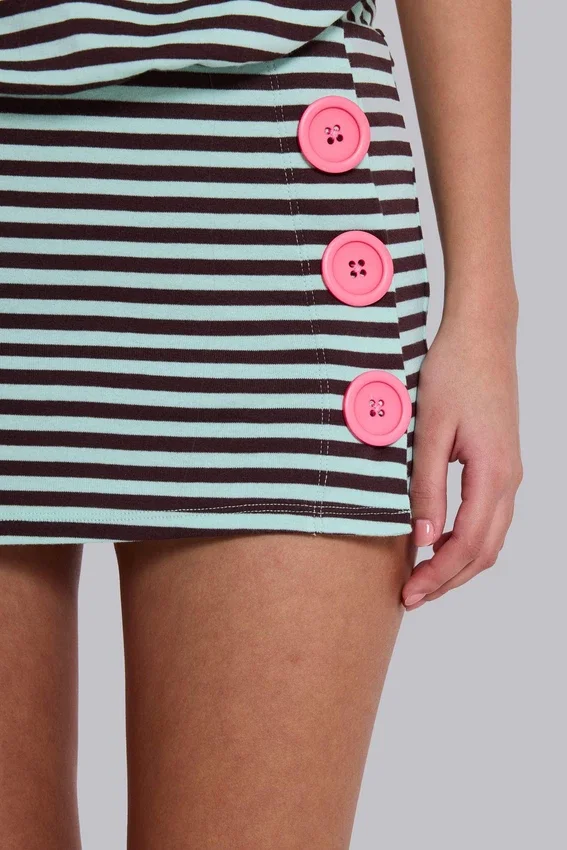 Mini-robe à rayures Misty avec boutons dans le dos