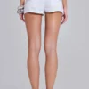 Mini-short cargo Oriel à œillets, blanc