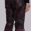 Pantalon bootcut « Drift » en simili cuir clouté bordeaux