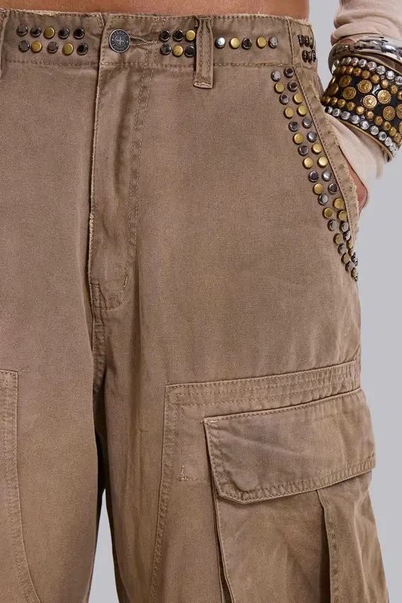 Pantalon cargo « Carpenter » clouté