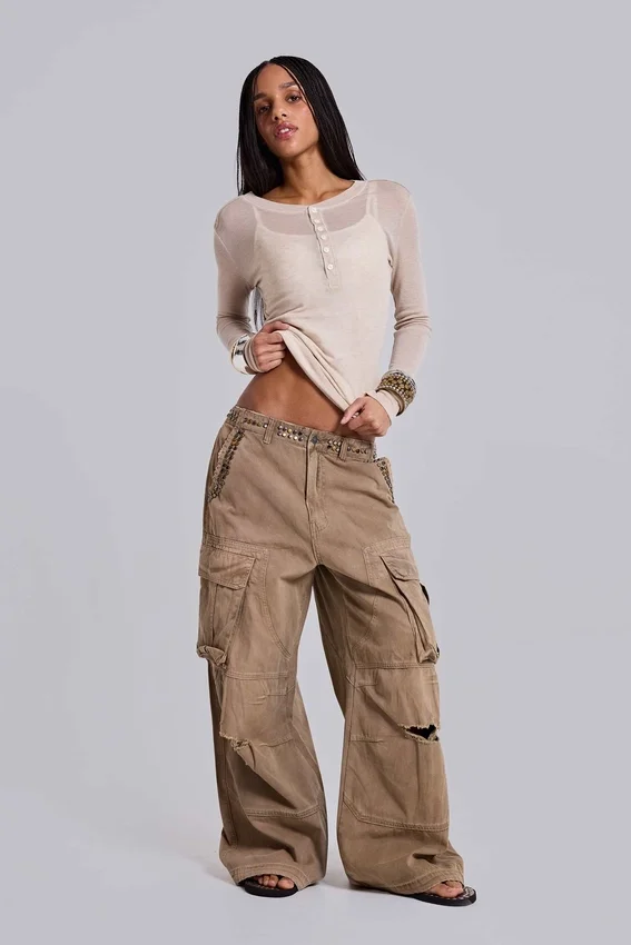 Pantalon cargo « Carpenter » clouté