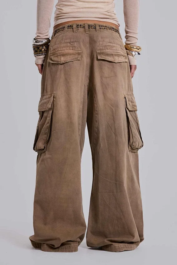 Pantalon cargo « Carpenter » clouté