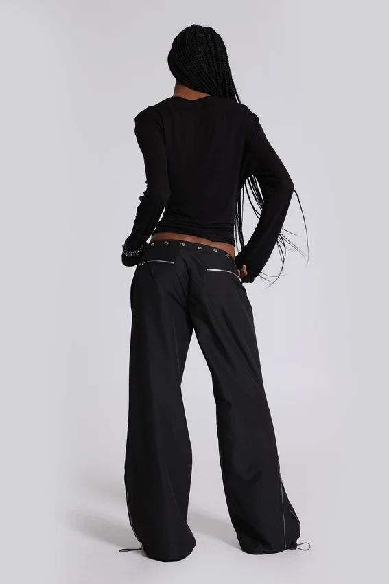 Pantalon cargo clouté Corvi