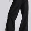 Pantalon cargo clouté Corvi