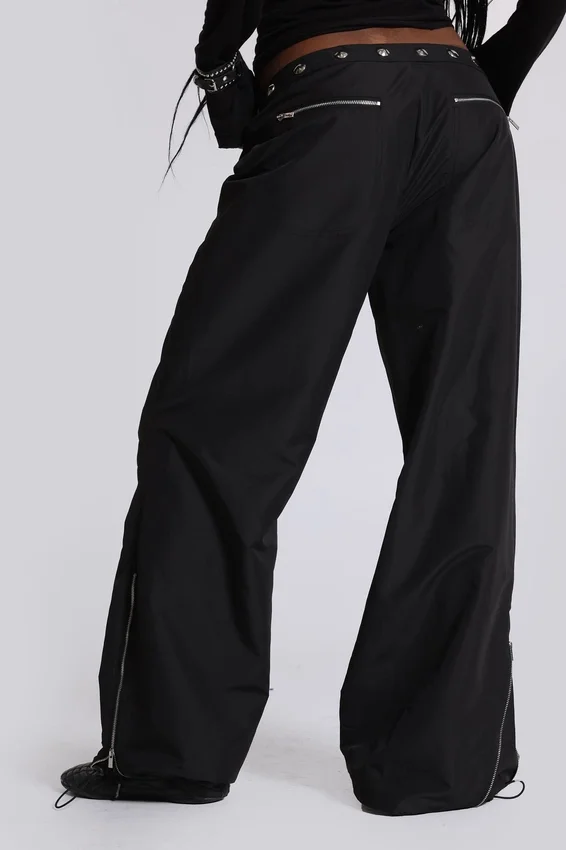 Pantalon cargo clouté Corvi
