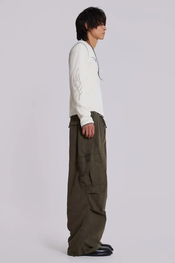 Pantalon cargo en toile de parachute kaki