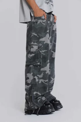 Pantalon cargo noir délavé motif camouflage Trooper