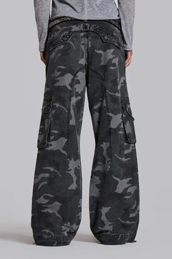 Pantalon cargo noir délavé motif camouflage Trooper