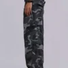 Pantalon cargo noir délavé motif camouflage Trooper