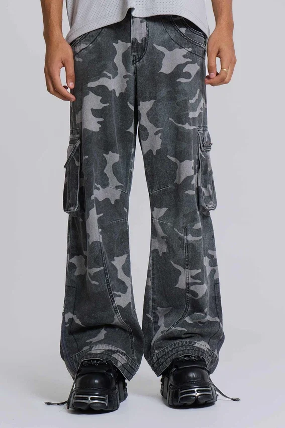 Pantalon cargo noir délavé motif camouflage Trooper