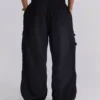 Pantalon cargo noir « Parachute Cargo »