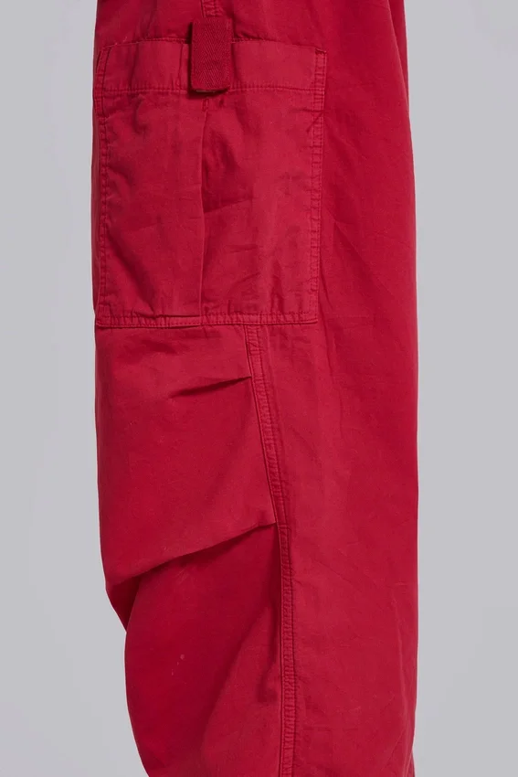 Pantalon cargo rouge « Parachute Cargo »