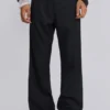 Pantalon de costume bootcut noir à coupe ajustée