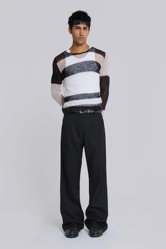 Pantalon de costume bootcut noir à coupe ajustée