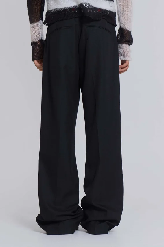 Pantalon de costume bootcut noir à coupe ajustée