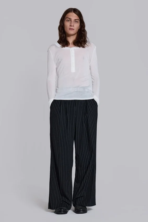 Pantalon de costume Goliath à fines rayures noires
