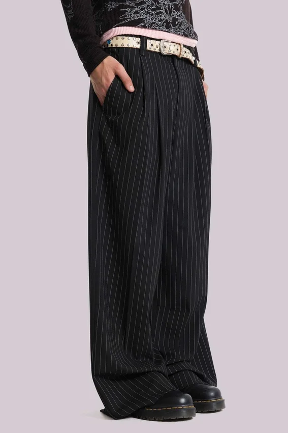 Pantalon de costume Goliath à fines rayures noires