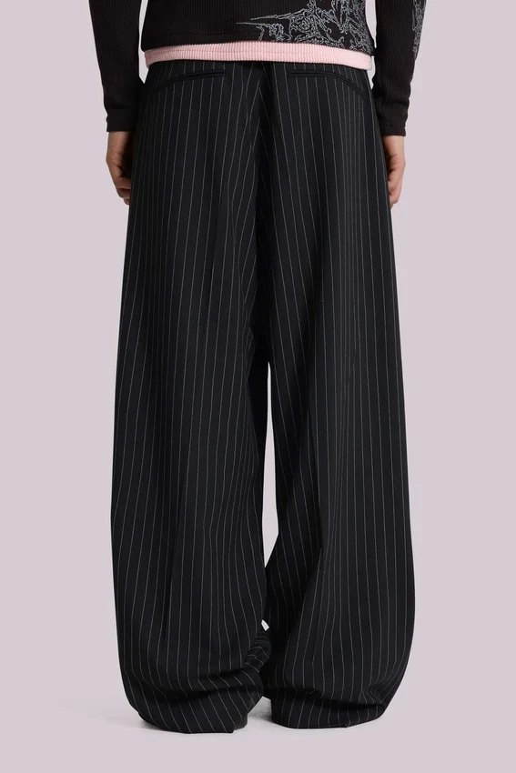 Pantalon de costume Goliath à fines rayures noires