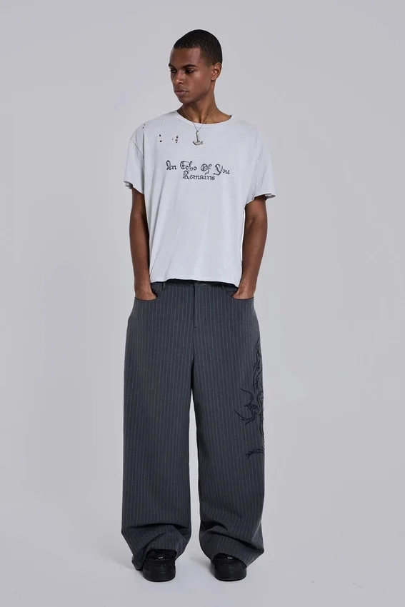 Pantalon de costume Goliath à fines rayures « Tattoo »