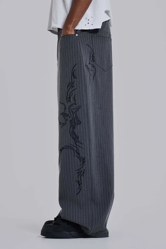 Pantalon de costume Goliath à fines rayures « Tattoo »