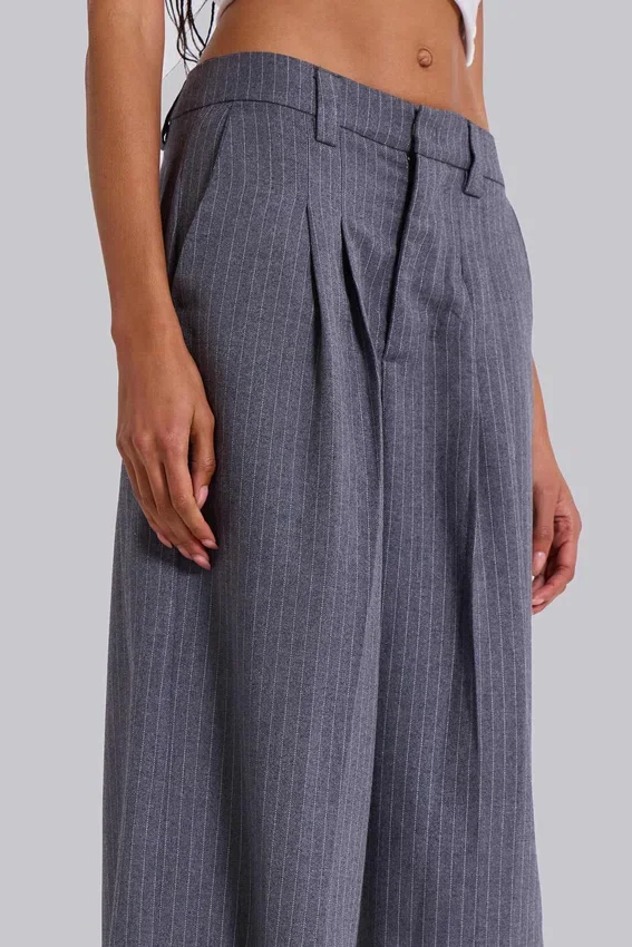 Pantalon de costume Goliath gris clair à fines rayures