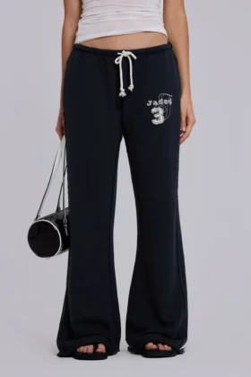 Pantalon de jogging bootcut ample Cleo en noir