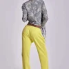 Pantalon de jogging Cleo ample à coupe bootcut, couleur fluo