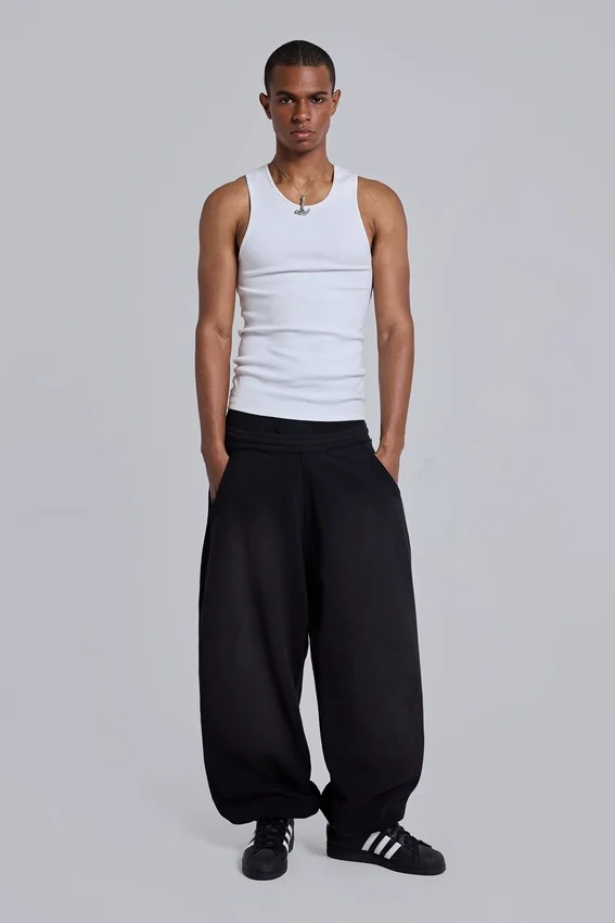 Pantalon de jogging Monster baggy noir à revers