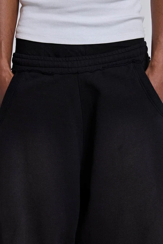 Pantalon de jogging Monster baggy noir à revers