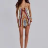 Robe en macramé faite main « Feliz »