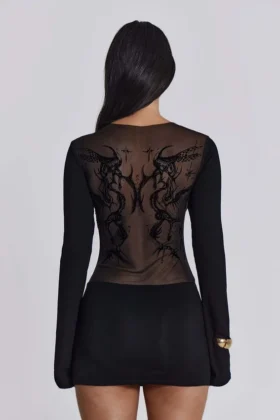 Robe en maille « Black Wings »