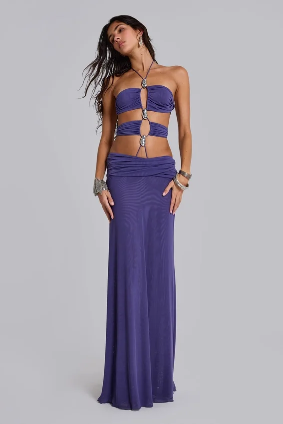 Robe longue à bretelles Amara avec finitions métalliques