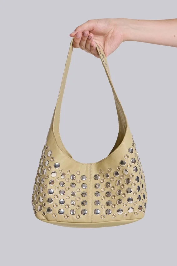 Sac en cuir clouté Osmium, couleur crème