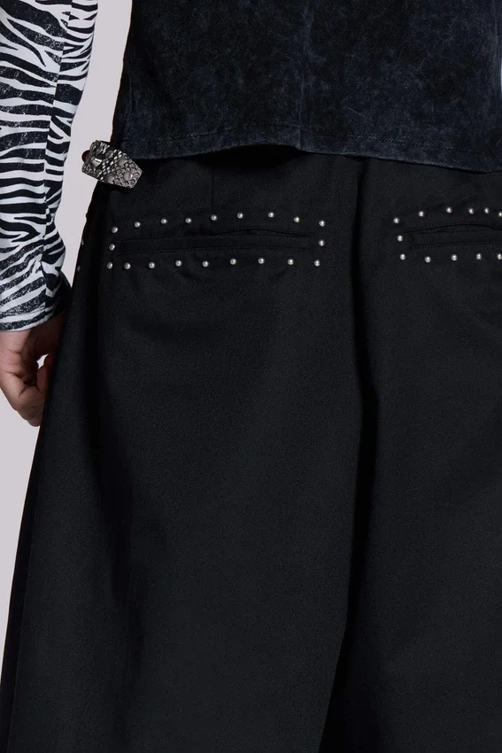 Short baggy Goliath noir clouté XL