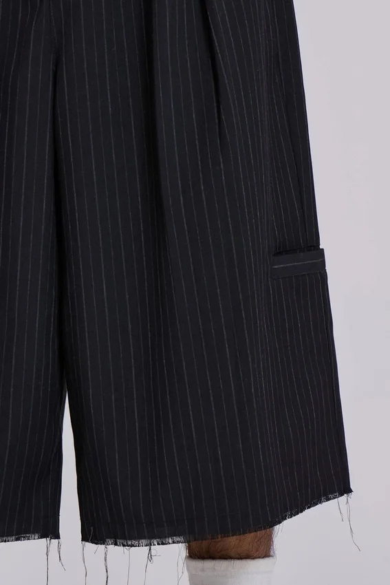 Short baggy noir Goliath XL à fines rayures